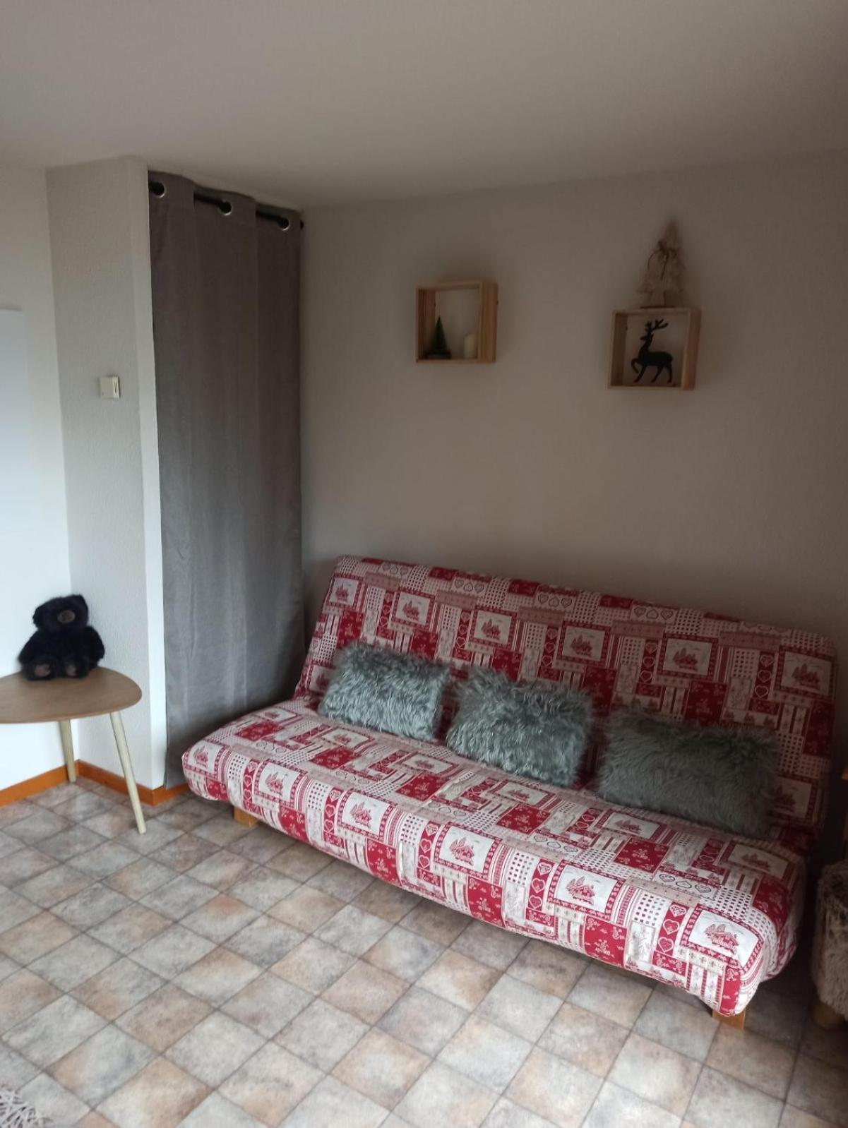 Emilie Hanard Saint-Jean-d'Aulps Room photo